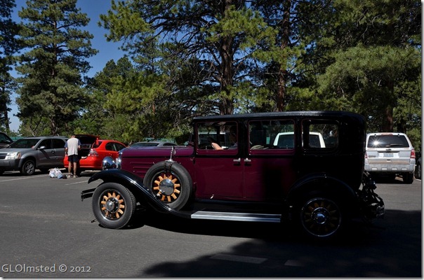 02e Old car in parking lot NR GRCA NP AZ (1024x676)