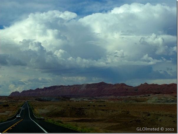 03 Stormy sky over Echo Cliffs Navajo Res SR89 N AZ (1024x768)