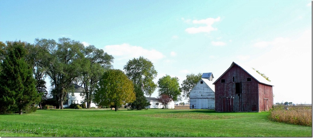 01 Farm along SR6 near Utica IL (1024x452)