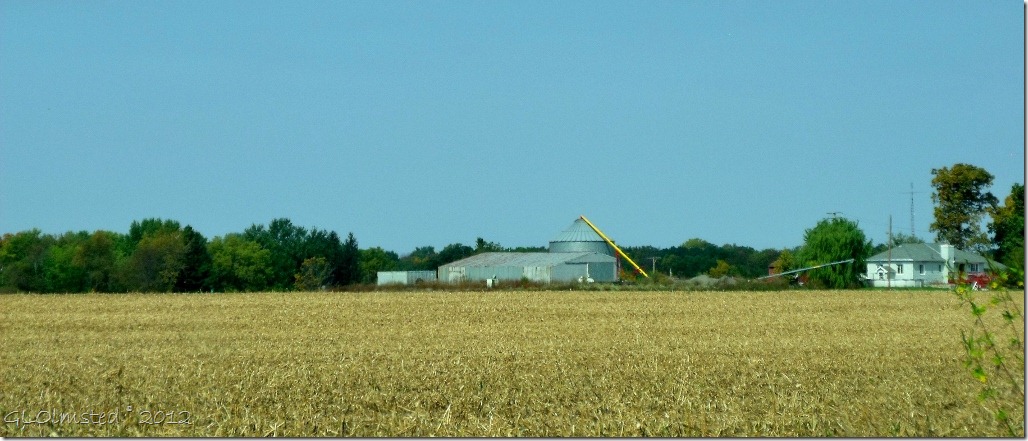 03a Farm along I80 W near Ottawa IL (1024x437)