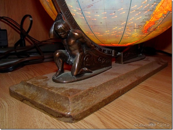 04 Cram Lighted Globe Supported by Twin Atlases (1024x768)