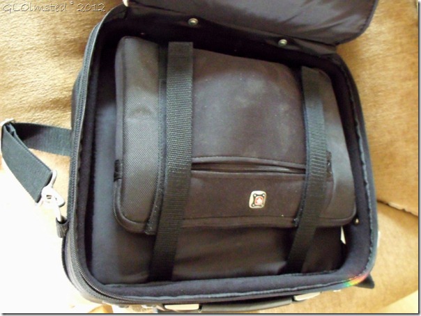 05 670 Carry-on bag with netbook Yarnell AZ (1024x768)