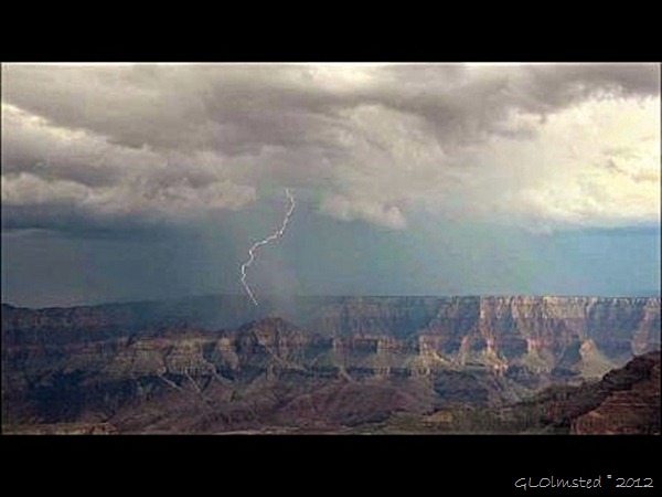 08a 51ae lightning into canyon (7-31-2012 9-41 PM)