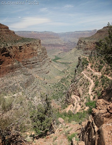 08er 01 North Rim-Plateau Point-Indian Garden-3 mile house from Bright Angel Trail GRCA AZ pano (793x1024)