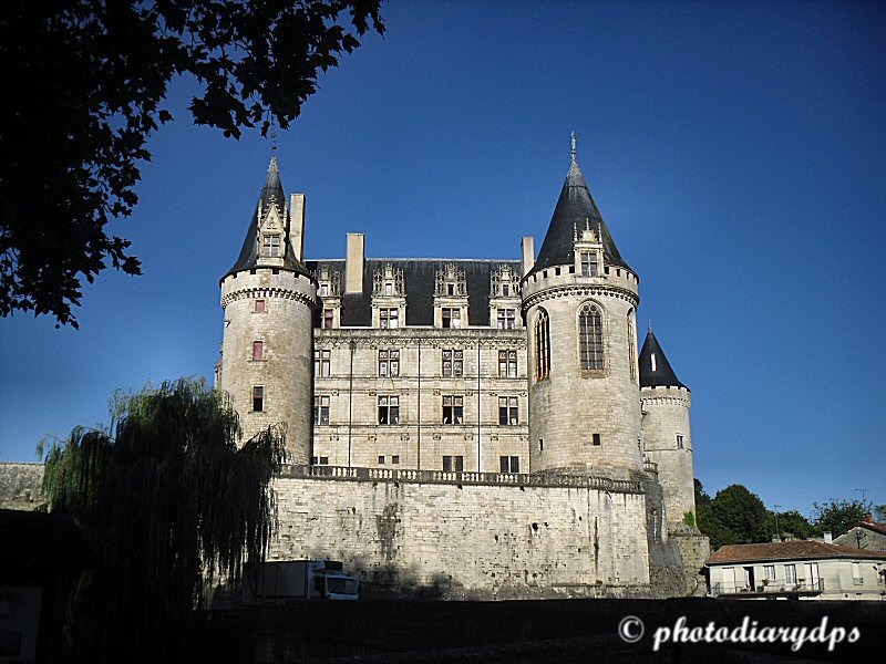  La Rochefoucauld Chateau