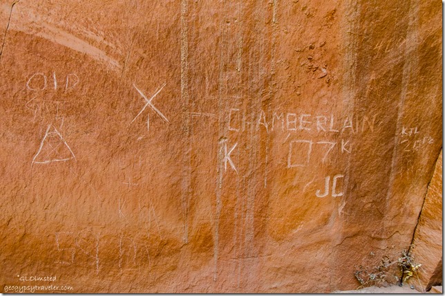 Contemporary-petroglyphs-Side-canyon-from-Angel-Canyon-Kanab-Utah