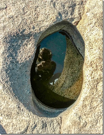 pothole selfie Fossil Falls BLM Little Lake California