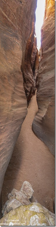 5 ft boulder climb Wire Pass slot canyon trail Utah