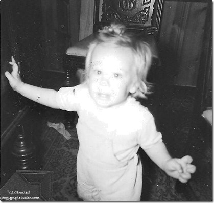 Gaelyn's first steps April 1955 Spring Road Hinsdale Illinois