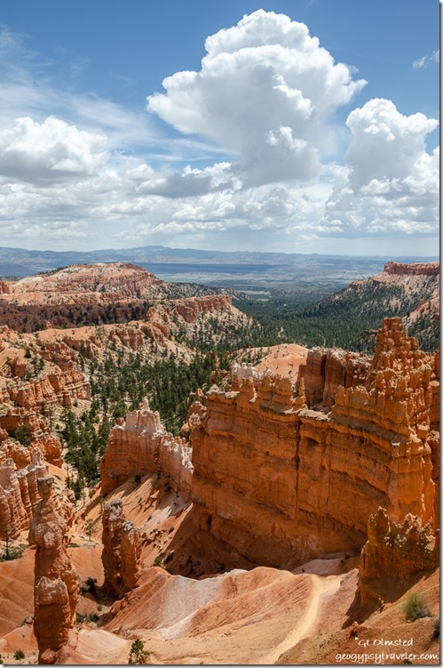 hoodoos valley clouds Sunset Point Bryce Canyon National Park Utah