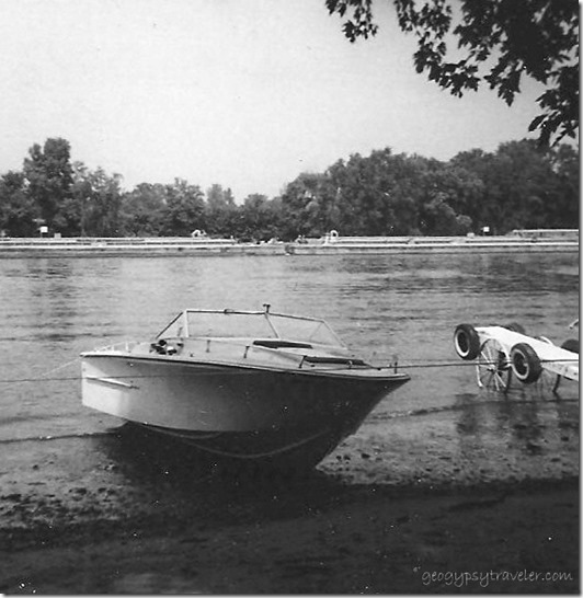 Ray Olmsted's boat Six-Pac on the Illinois River Fall 1969