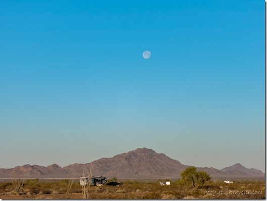 desert RVs Chocolate Mts moon setting BLM Palm Canyon Rd Kofa National Wildlife Refuge Arizona